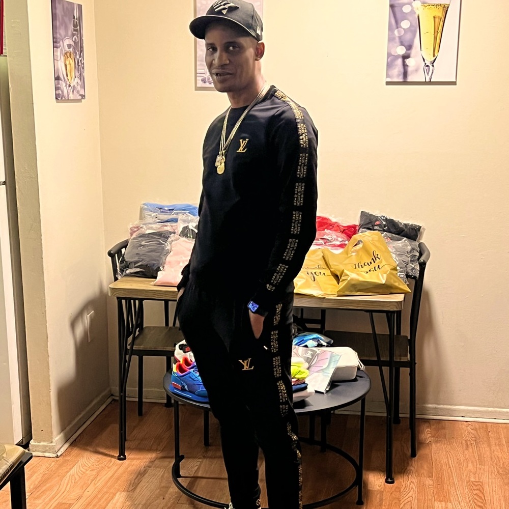 Louis Vuitton black and gold size XXXL, XXL, XL, L S